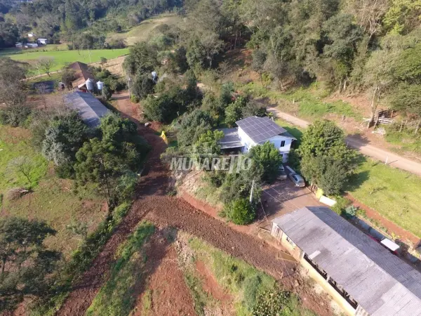Imagem do anúncio: Vendo fazenda / sítio / chácara em Lindoia do Sul , Santa Catarina no bairro XV de Novembro - Cód. 272a61c189d0104b9baff08eb7e3083b