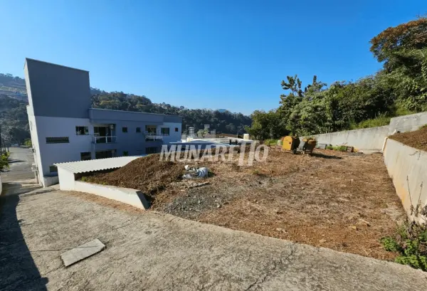 Imagem do anúncio: Vendo terreno / lote / condomínio em Ipira , Santa Catarina no bairro Centro - Cód. 11b48a3430a39a908c4f9aca35349f37