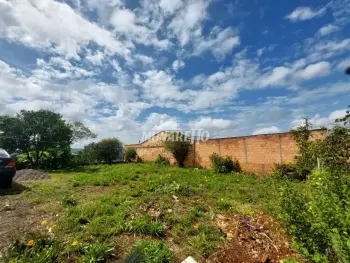 Imagem do anúncio: Vendo Terreno / Lote / Condomínio Em Concórdia, Santa Catarina No Bairro Petrópolis - Cód. 8a9bbd04a6bc81112c99485f5e53c0a8