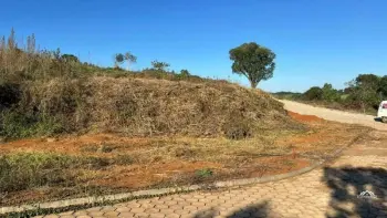 Imagem do anúncio: Vendo Terreno / Lote / Condomínio Em Monte Carlo, Santa Catarina No Bairro Altos Do Monte - Cód. f0d6e8209db020d22e52943bcc0eaa98