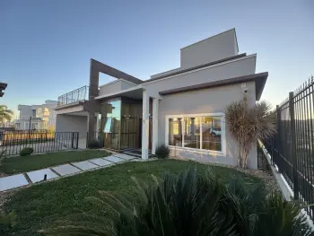 Imagem do anúncio: Vendo Casa Em Concórdia, Santa Catarina No Bairro Parque De Exposições - Cód. 237584051b2836d7543904326252e039