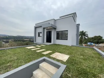 Imagem do anúncio: Vendo Casa Em Concórdia, Santa Catarina No Bairro Santa Terezinha - Cód. c422a295dfa8ba63187d733d62c5ffc7