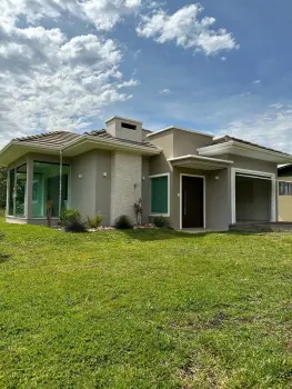 Imagem do anúncio: Vendo Casa Em Concórdia, Santa Catarina No Bairro Fragosos - Cód. 05cc188ed6c91048ebcbeba66a222161