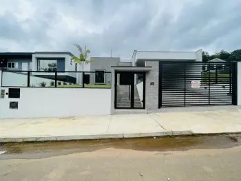 Imagem do anúncio: Vendo Casa Em Concórdia, Santa Catarina No Bairro Arvoredo - Cód. 377b3d813d3d9858cd6ce5f491e532ce
