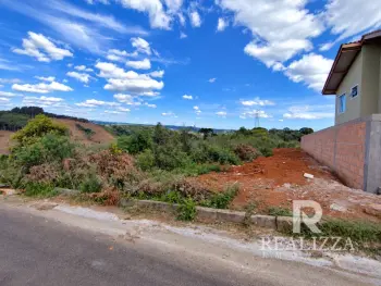 Imagem do anúncio: Vendo terreno / lote / condomínio em Caçador , Santa Catarina no bairro Martello - Cód. 194f2850f6aa38f574b486867fcd7caa