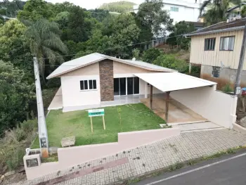 Imagem do anúncio: Vendo Casa Em Água Doce, Santa Catarina No Bairro Centro - Cód. c98ad313556a48c72aed056d3982b220