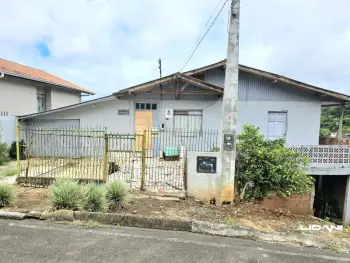 Imagem do anúncio: Vendo Casa Em Caçador, Santa Catarina No Bairro Martello - Cód. 1af5fa3ef8da1fc2cb2f1117af0bf57b