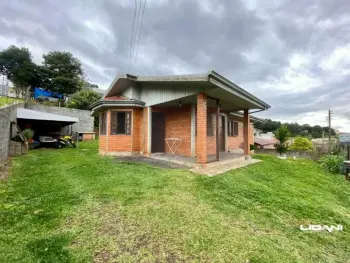 Imagem do anúncio: Vendo Casa Em Caçador, Santa Catarina No Bairro Berger - Cód. b16d859f6bea256b1dd134c302b67226