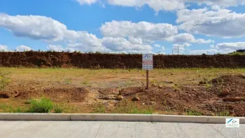 Imagem do anúncio: Vendo Terreno / Lote / Condomínio Em Caçador, Santa Catarina No Bairro Champagnat - Cód. 133c898387dff176add6e372e83c8435