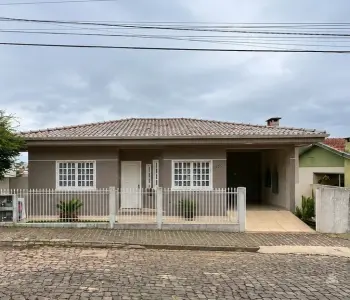 Imagem do anúncio: Vendo Casa Em Videira, Santa Catarina No Bairro Marafon - Cód. 98889cfd3e2b13eb55cd424c4d52959c