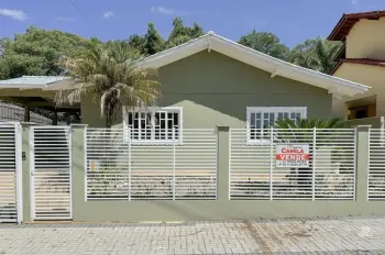 Imagem do anúncio: Vendo Casa Em Videira, Santa Catarina No Bairro Colina Verde - Cód. facafefaf1f5701a5b1be72a8f679c5e