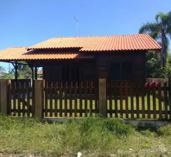 Imagem do anúncio: Vendo Casa Em Itapoá, Santa Catarina No Bairro Barra Do Sai - Cód. e3f3543ab7ac85c32e25bbe4f38cc2eb
