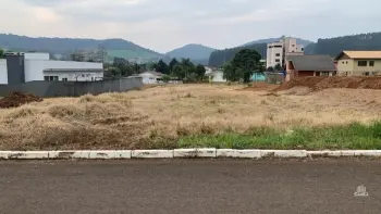 Imagem do anúncio: Vendo Terreno / Lote / Condomínio Em Iomerê, Santa Catarina No Bairro Centro - Cód. bbe58636308becb367bc30800ebe5ef1