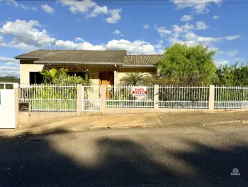 Imagem do anúncio: Vendo Casa Em Videira, Santa Catarina No Bairro Cetrevi - Cód. 27e7b722fbb901de01af8fadc4f01f0e