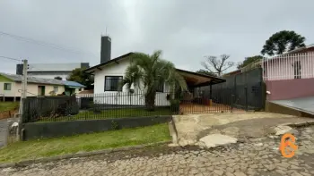 Imagem do anúncio: Vendo casa em Caçador , Santa Catarina no bairro Alto Bonito - Cód. 7aec8856e73104ee503755505ed17c9b