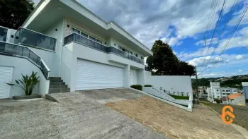 Imagem do anúncio: Vendo Casa Em Caçador, Santa Catarina No Bairro Centro - Cód. bc0cdb9a33aeb044f8e8c357f4659f45