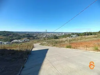 Imagem do anúncio: Vendo Terreno / Lote / Condomínio Em Caçador, Santa Catarina No Bairro Champagnat - Cód. 6b828ba4e207dd01fe77b7132f7f2eca