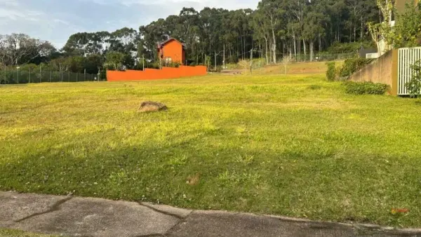 Imagem do anúncio: Vendo Casa De Condomínio Em Porto Alegre, Rio Grande Do Sul No Bairro  Três Meninas - Cód. 3fcebea349e494b60b27336ceaa6df96