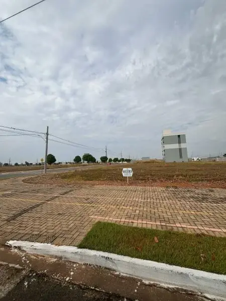 Imagem do anúncio: Vendo Terreno / Lote / Condomínio Em Lucas Do Rio Verde, Mato Grosso No Bairro Parque Dos Buritis - Cód. 30a667c26d920264e4ae9281b90d5308
