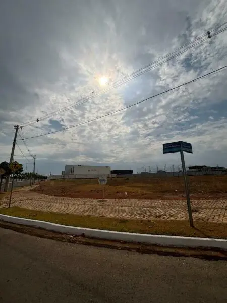 Imagem do anúncio: Vendo Terreno / Lote / Condomínio Em Lucas Do Rio Verde, Mato Grosso No Bairro Florais Dos Buritis - Cód. 043d56fec4cb991a1ffdb801022628f8