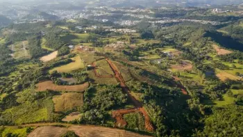 Imagem do anúncio: Vendo Terreno / Lote / Condomínio Em Joaçaba, Santa Catarina No Bairro Brisas Celeste - Cód. 1c6ee1fe148b8d2ed57d348ba6c34831