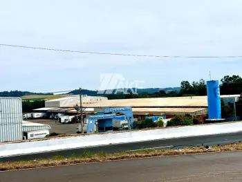 Imagem do anúncio: Alugo Galpão / Depósito / Armazém Em Chapecó, Santa Catarina No Bairro Belvedere - Cód. 107a4fe99e39f8fb78e731d8364b17fb