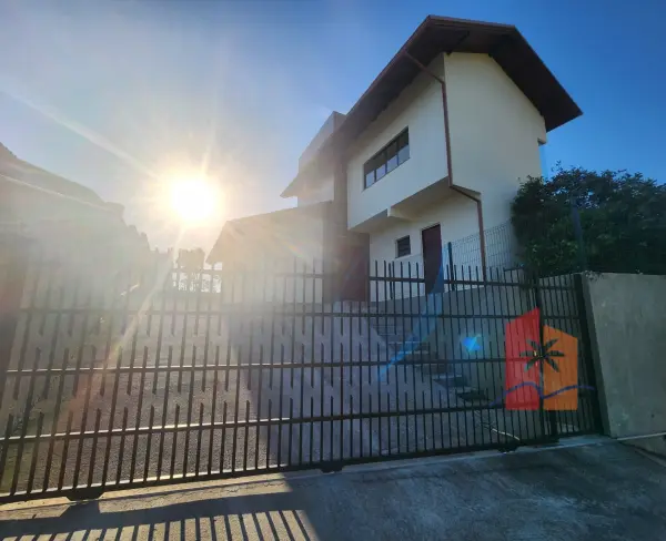 Imagem do anúncio: Vendo Casa Em Garopaba, Santa Catarina No Bairro Gamboa - Cód. 6e4d258035f62d27d32497fd2c2f47e6