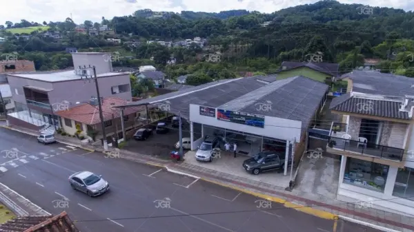 Imagem do anúncio: Vendo galpão / depósito / armazém em Lindoia do Sul , Santa Catarina no bairro Centro - Cód. 266cd0f890904d75796f697f2057300f