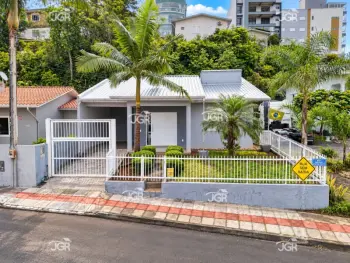 Imagem do anúncio: Vendo Ou Alugo Casa Em Concórdia, Santa Catarina No Bairro Centro - Cód. 44d81ed7c60adf110a5476edf7f43c87