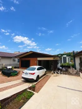 Imagem do anúncio: Alugo Casa Em Videira, Santa Catarina No Bairro Matriz - Cód. 78413d604f42bf9b3bced8556fbade7d