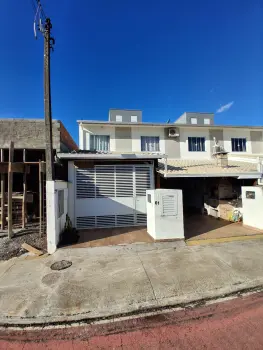 Imagem do anúncio: Vendo Casa Em Joaçaba, Santa Catarina No Bairro Alvorada - Cód. 7b764f4d5c56ac1cc95c4c91837ad2d1